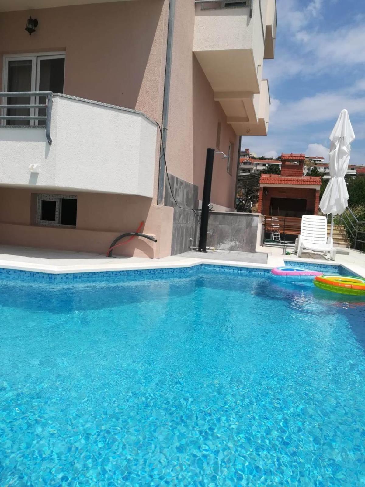 Apartment Lo - With Swimming Pool Split Exterior foto